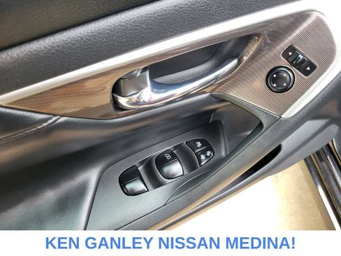 Used 2013 Nissan Altima 2.5 SL w/ 2.5 Moonroof Pkg FWD image 39