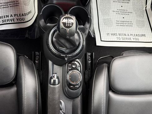 Used 2016 MINI Cooper S w/ Wired Package image 24