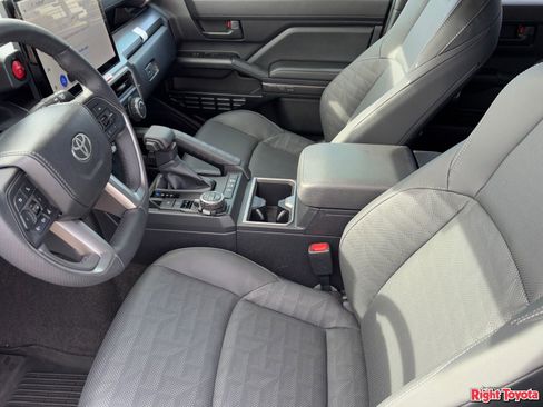 Certified 2026 Toyota 4Runner TRD Off-Road Premium image 19