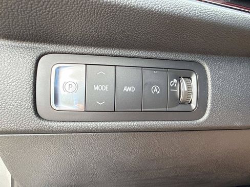 Used 2026 Chevrolet Traverse Z71 w/ Enhanced Driving Package AWD/4WD image 30
