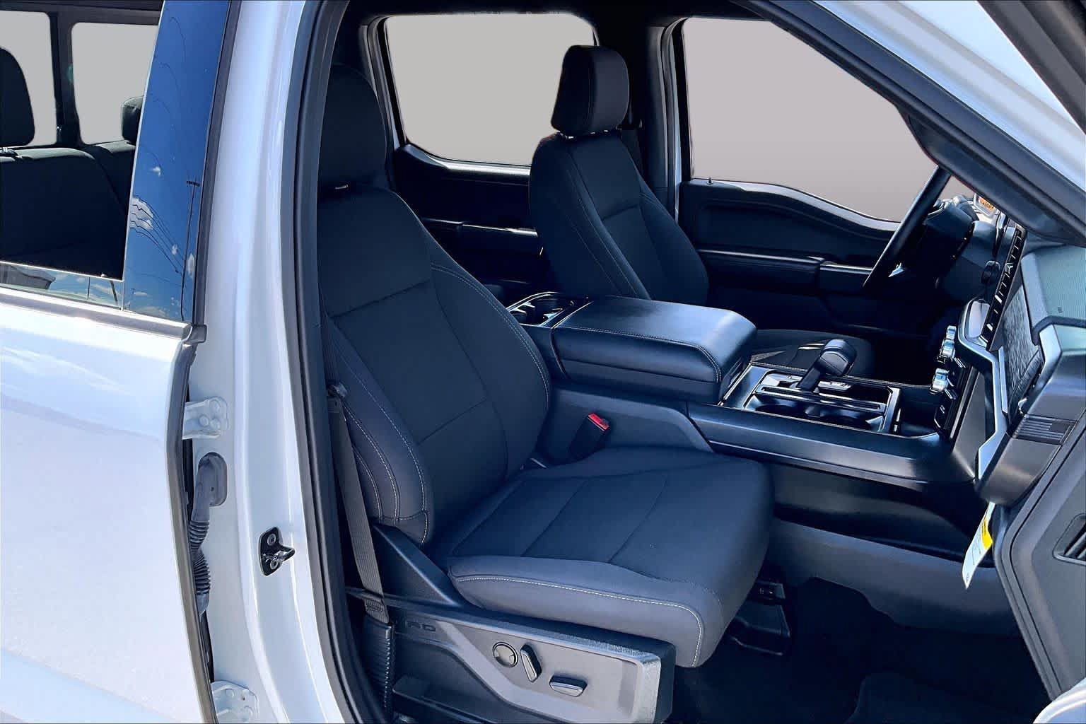 Used 2024 Ford F150 XLT w/ Equipment Group 302A MID RWD image 9