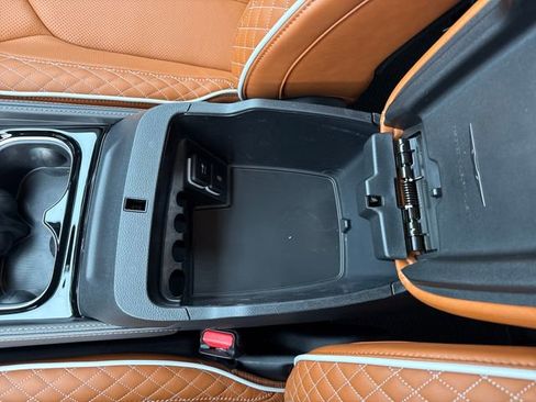 New 2026 Chrysler Pacifica Pinnacle image 25