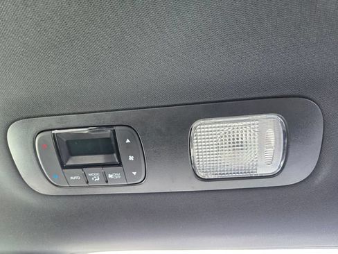 Used 2025 Honda Odyssey Sport-L image 14