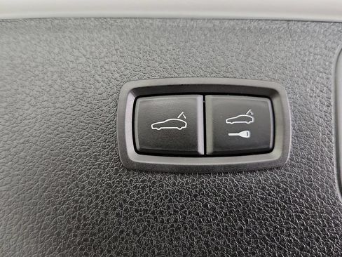 Certified 2024 Porsche Macan GTS AWD/4WD image 32