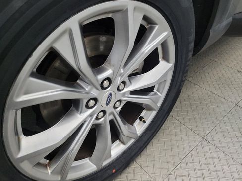 Used 2020 Ford Explorer XLT w/ Equipment Group 202A image 31