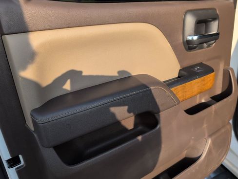 Used 2018 Chevrolet Silverado 1500 LTZ w/ Texas Edition RWD image 32
