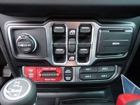 New 2026 Jeep Gladiator Rubicon AWD/4WD image 18