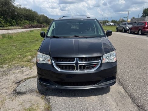 Used 2016 Dodge Grand Caravan SXT w/ Rear Park Assist Package FWD image 8