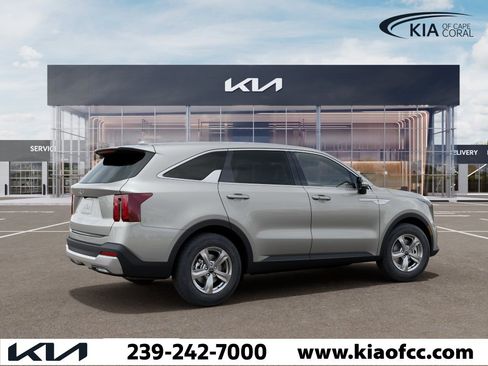 New 2026 Kia Sorento LX FWD image 6