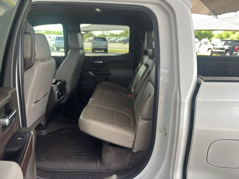 Used 2020 GMC Sierra 1500 SLT image 14