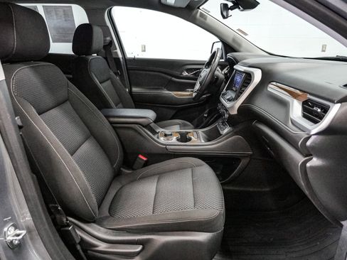 Certified 2023 GMC Acadia SLE w/ Driver Convenience Package image 25