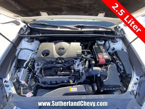 Used 2018 Toyota Camry LE image 38