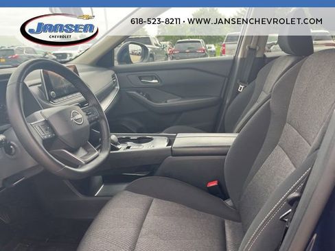Used 2025 Nissan Rogue SV FWD image 9