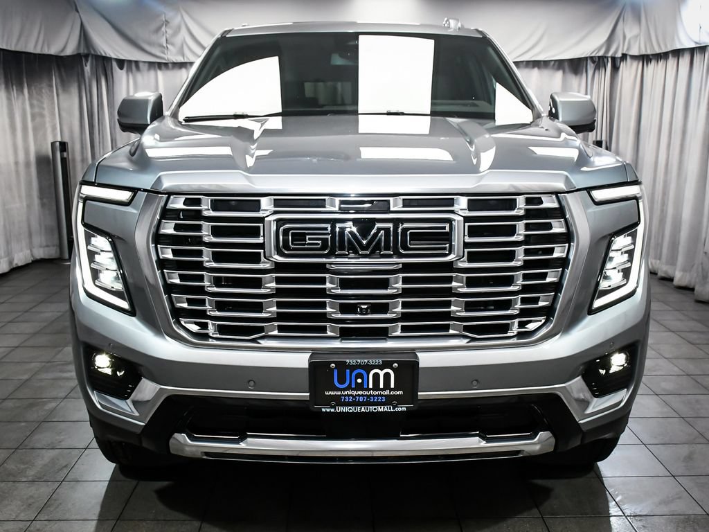 Used 2026 GMC Yukon XL Denali w/ Sun & Power Step Package AWD/4WD image 2