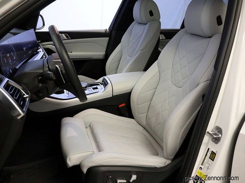 Certified 2024 BMW X5 xDrive40i w/ Premium Package image 10