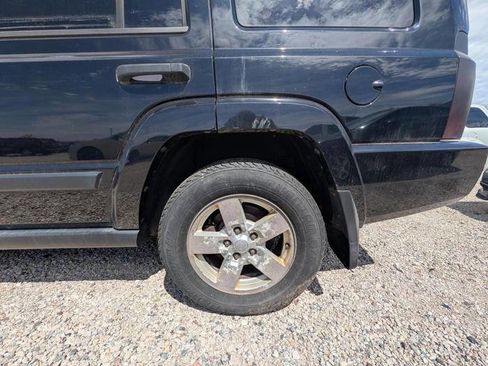 Used 2006 Jeep Commander 4WD image 14
