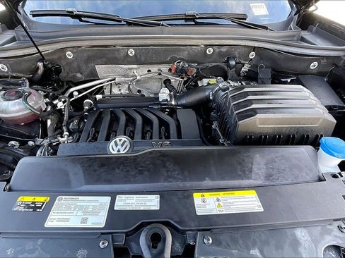Used 2023 Volkswagen Atlas Cross Sport SEL Premium R-Line image 10