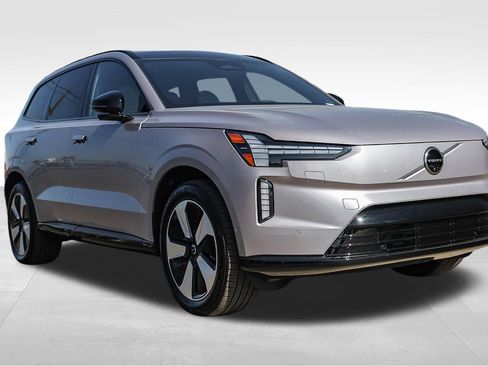 New 2026 Volvo EX90 Plus RWD image 3
