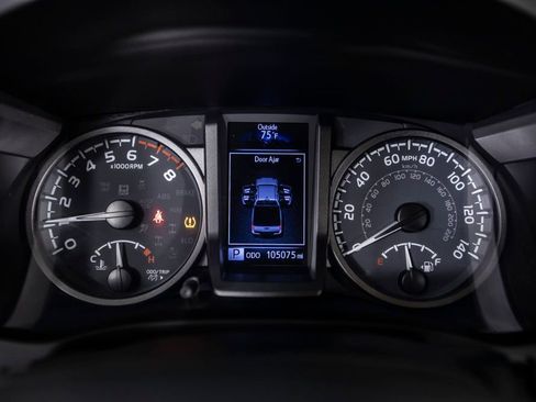 Used 2020 Toyota Tacoma TRD Off-Road w/ TRD Premium Off Road Package image 30