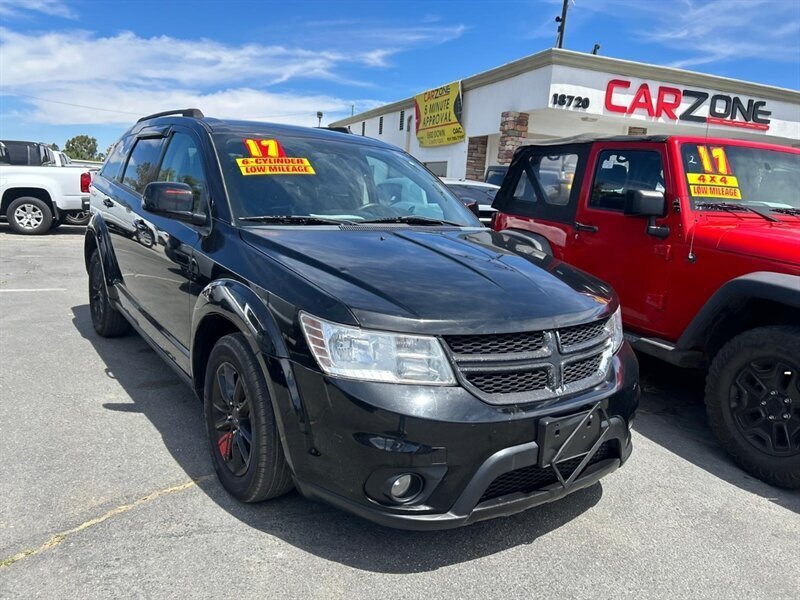 Used 2017 Dodge Journey SXT w/ Comfort/Convenience Group FWD image 38