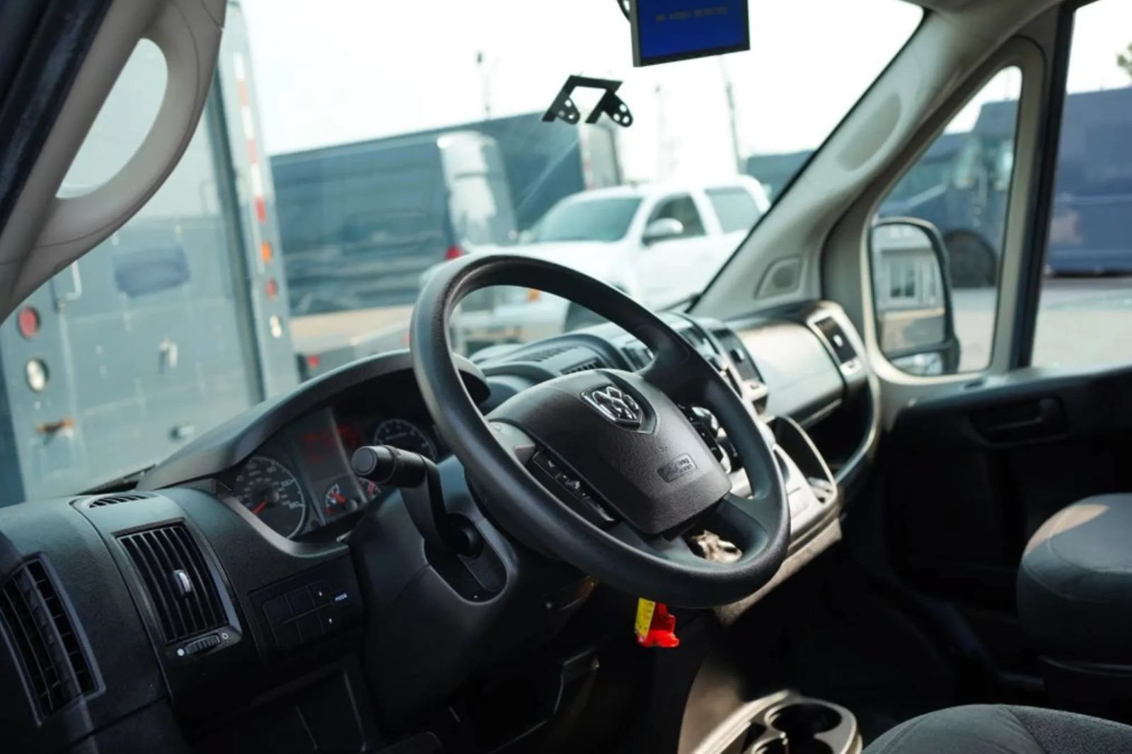 Used 2020 RAM ProMaster 3500 FWD image 2
