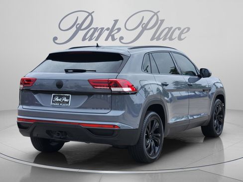 Used 2021 Volkswagen Atlas Cross Sport SEL Premium AWD/4WD image 5