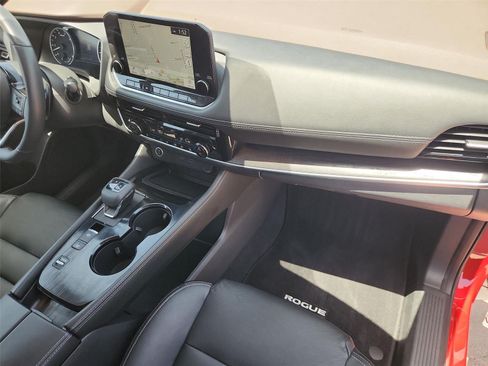Used 2021 Nissan Rogue SL w/ Premium Package FWD image 29