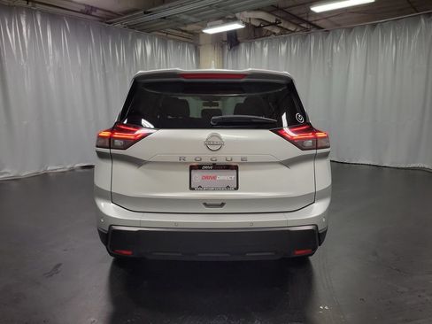 Used 2025 Nissan Rogue SV FWD image 7