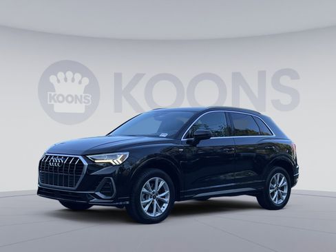 Used 2023 Audi Q3 2.0T Premium AWD/4WD image 2