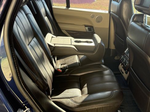 Used 2014 Land Rover Range Rover HSE image 34