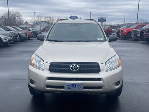 Used 2008 Toyota RAV4 4WD image 2