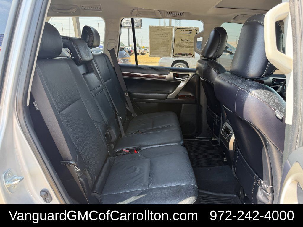 Used 2018 Lexus GX 460 Premium w/ Premium Package AWD/4WD image 35