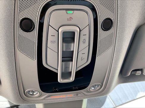 Used 2023 Audi Q5 2.0T Prestige image 33