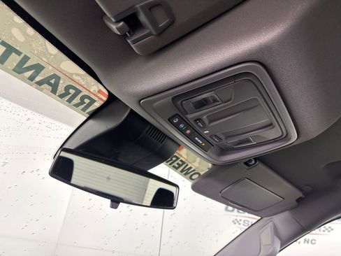 Used 2023 GMC Sierra 1500 SLE image 20