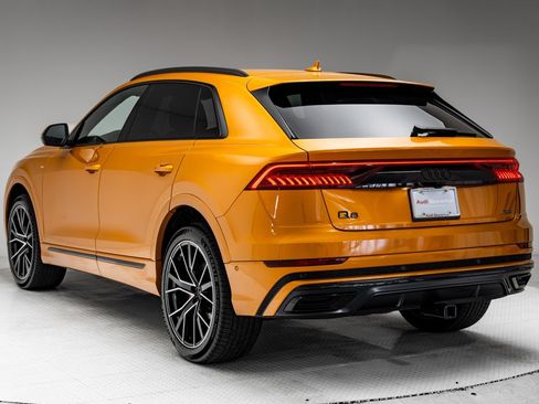 Used 2023 Audi Q8 Premium Plus w/ Premium Plus Package AWD/4WD image 3
