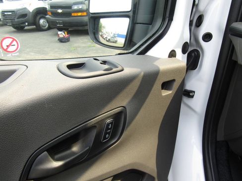 Used 2025 Ford Transit 250 Low Roof w/ Exterior Upgrade Package RWD image 18