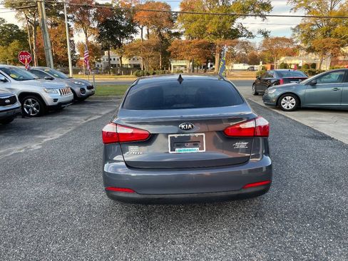 Used 2016 Kia Forte LX image 7