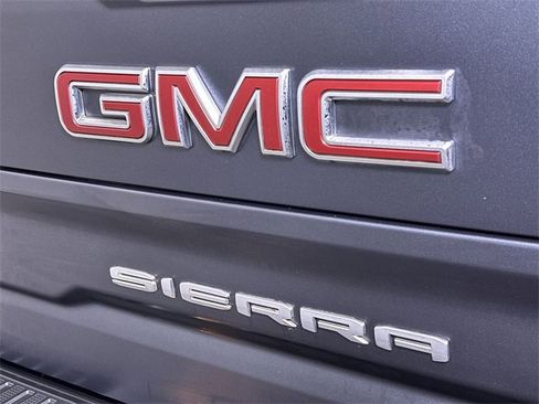Used 2019 GMC Sierra 1500 SLT image 32