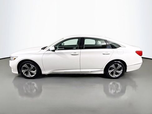 Certified 2018 Honda Accord EX image 4