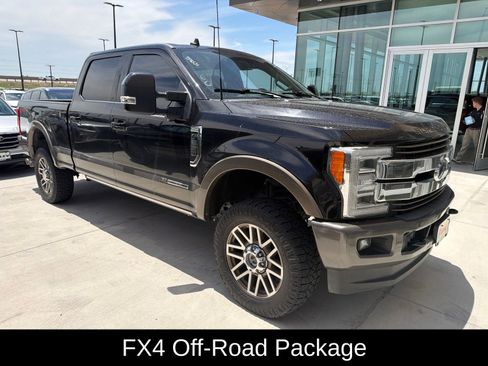 Used 2019 Ford F250 King Ranch w/ King Ranch Ultimate Package AWD/4WD image 3