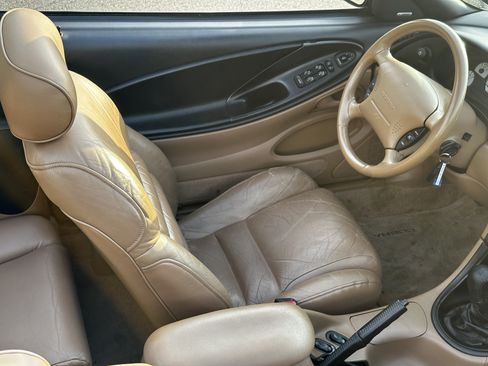 Used 1995 Ford Mustang GT RWD image 9
