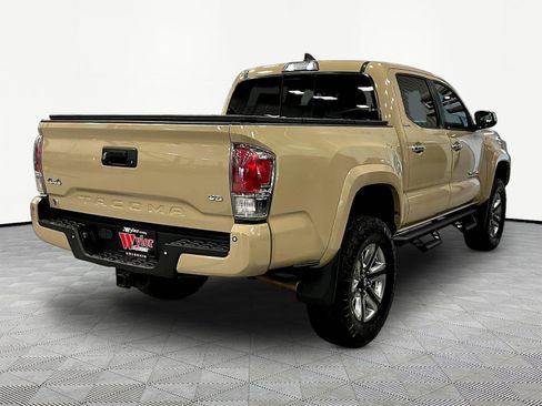 Used 2017 Toyota Tacoma Limited w/ Tow Package AWD/4WD image 6