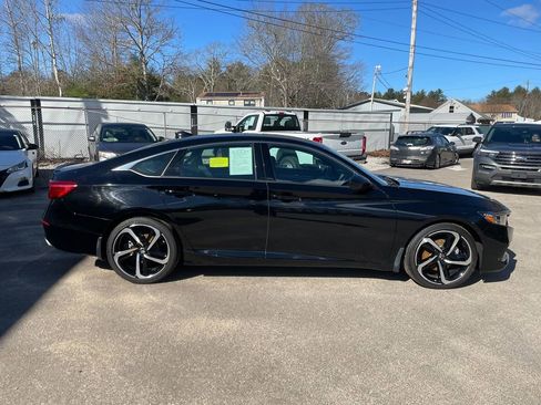 Used 2022 Honda Accord Sport image 4