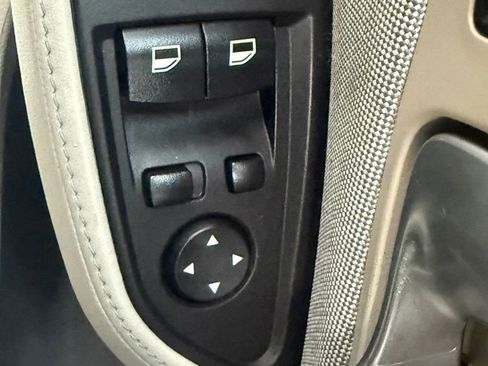 Used 2014 BMW i3 image 24