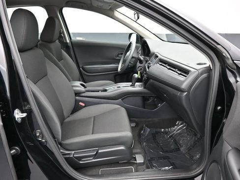 Certified 2022 Honda HR-V LX image 34
