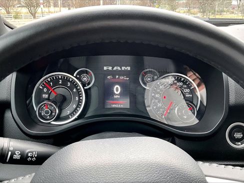 Certified 2024 RAM 1500 Big Horn w/ Trailer Tow Group image 10