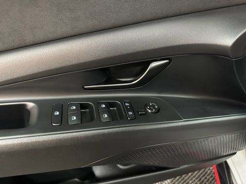 Used 2025 Hyundai Elantra N FWD image 18
