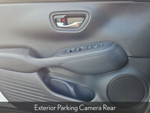 Certified 2025 Honda HR-V LX image 29