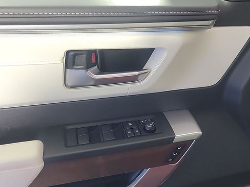 Used 2024 Toyota Tundra Capstone image 37