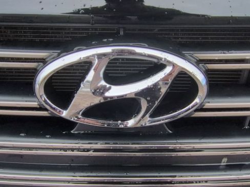 Used 2018 Hyundai Elantra Sport image 32